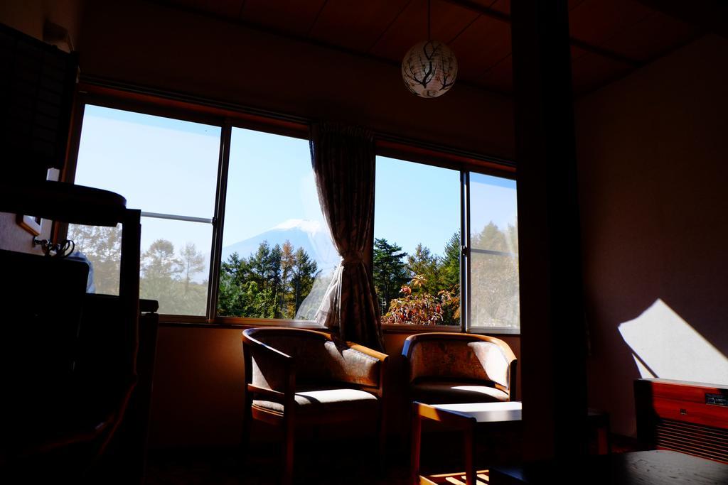 Ryokan Fujitomita Oshino Quarto foto